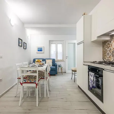 Spacious Retreat In The Heart Of Sardinia Lejlighed